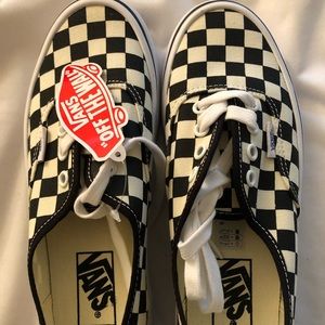 Brand new vans women’s 7.0 men’s 5.5 no box